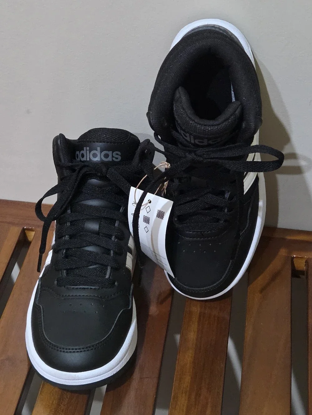 adidas Boy's Black and White Hoops 3.0 MID High-Top Basketball Sneakers Size 2